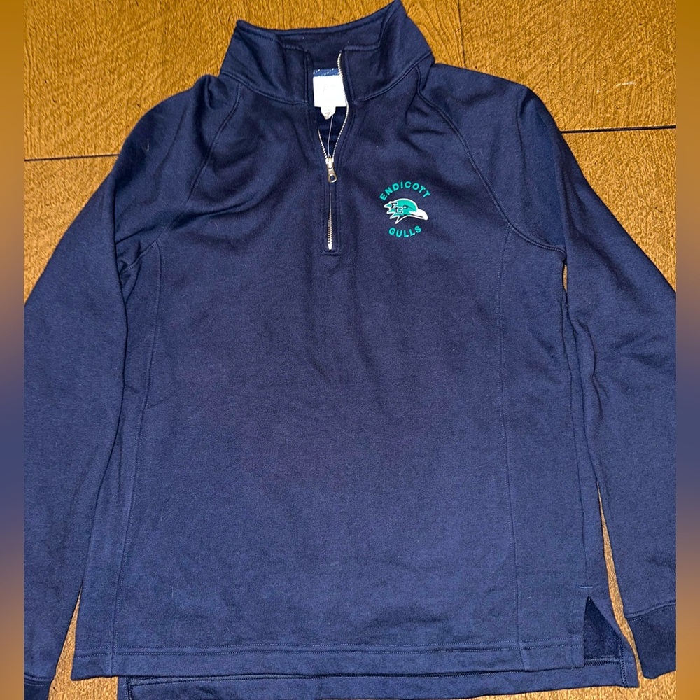 Endicott College quarter zip